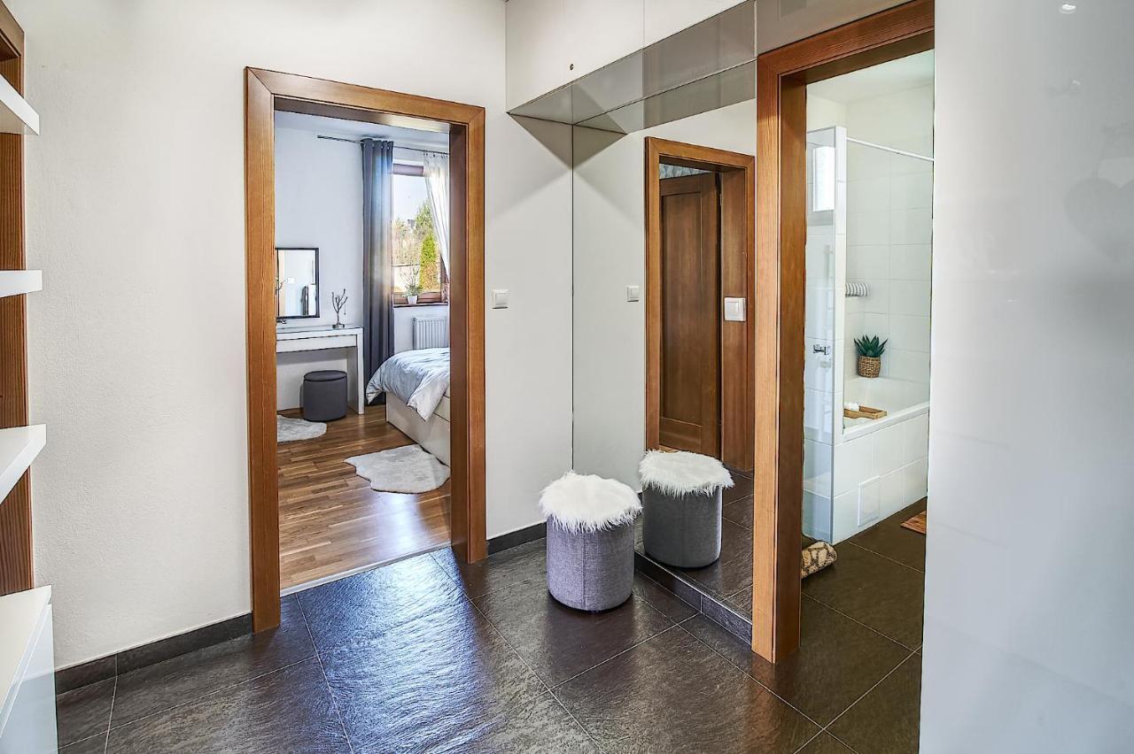 Ella Apartment Vel'ka Lomnica Luaran gambar